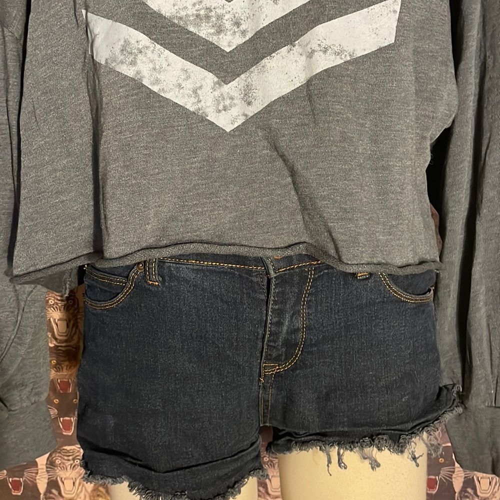 Grayson Threads Simple Cropped Graphic Sweatshirt - Picture 6 of 10